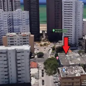 lindo-apt-azul-a-50-metros-do-mar-praia-de-boa-viagem.hotels-in-recife.com/